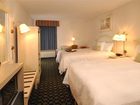 фото отеля Hampton Inn Orlando-S. Of Universal Studios