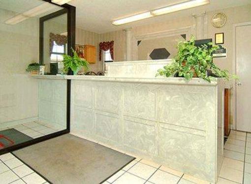 фото отеля Econo Lodge & Suites Brinkley