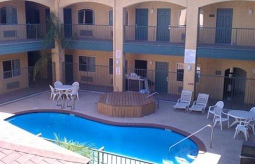 фото отеля Texas Inn and Suites Rio Grande Valley