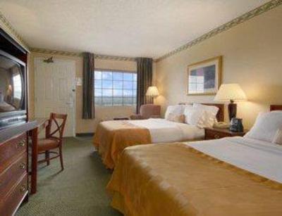 фото отеля Ramada Latham/Albany Airport
