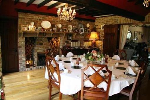 фото отеля Tudor Place