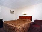 фото отеля Econo Lodge Newark International Airport