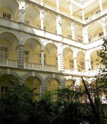 фото отеля Home to Home Hostel