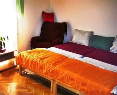 фото отеля Home to Home Hostel