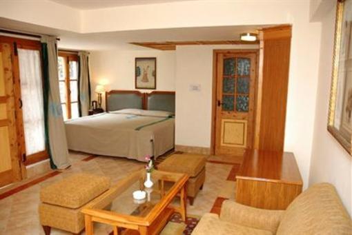 фото отеля Marigold Holiday Cottages