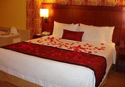фото отеля Tifton Inn & Suites