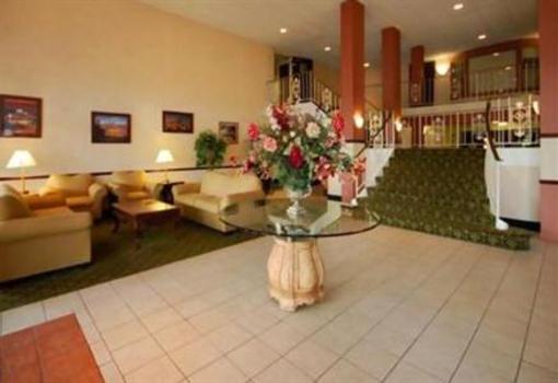 фото отеля Comfort Inn Cedar Point