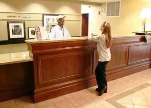 фото отеля Hampton Inn Auburn (Massachusetts)