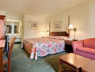 фото отеля Days Inn Lake Norman