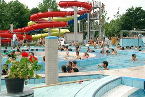 фото отеля Kristalyfurdo es Kemping