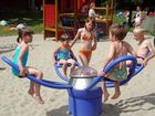 фото отеля Kristalyfurdo es Kemping