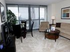 фото отеля Manilow Suites One Superior Place Chicago