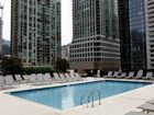 фото отеля Manilow Suites One Superior Place Chicago