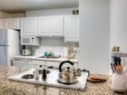 фото отеля Manilow Suites One Superior Place Chicago