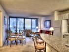 фото отеля Manilow Suites One Superior Place Chicago