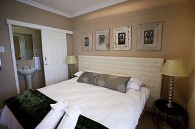 фото отеля Kings Apartment Hotel Port Elizabeth