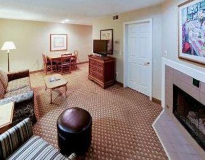 фото отеля Hawthorn Suites by Wyndham Detroit Warren