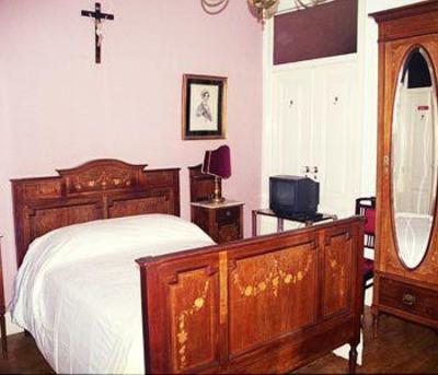 фото отеля Family Macedos Bed & Breakfast Lisbon