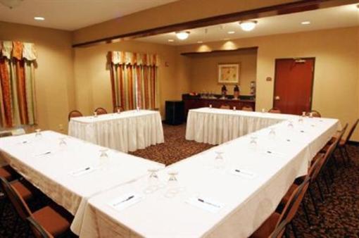фото отеля Holiday Inn Express Woodhaven