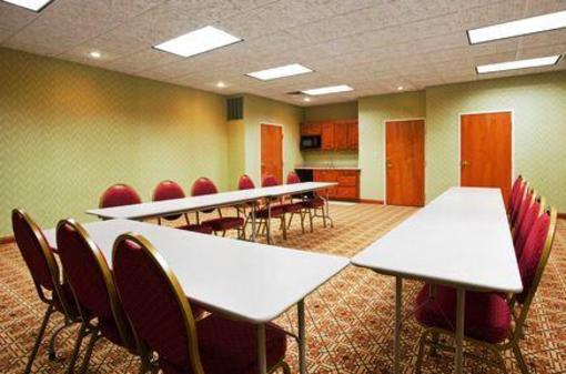 фото отеля Holiday Inn Express Hotel & Suites Goshen