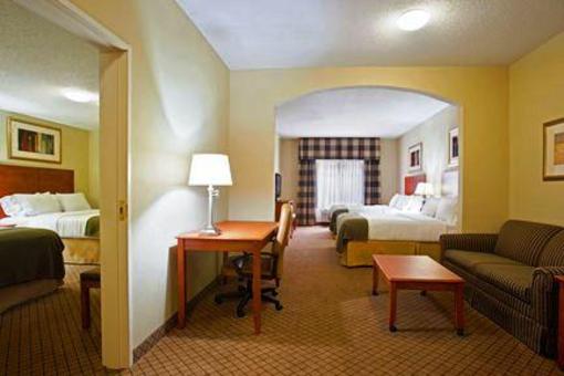 фото отеля Holiday Inn Express Hotel & Suites Goshen