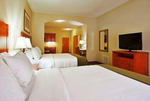 фото отеля Holiday Inn Express Hotel & Suites Goshen