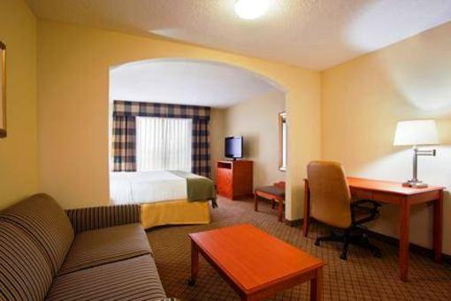 фото отеля Holiday Inn Express Hotel & Suites Goshen