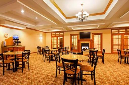 фото отеля Holiday Inn Express Hotel & Suites Goshen