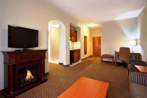 фото отеля Holiday Inn Express Hotel & Suites Goshen