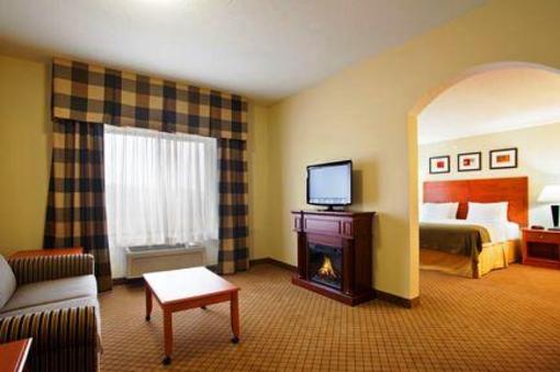фото отеля Holiday Inn Express Hotel & Suites Goshen