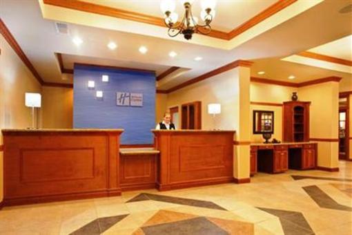 фото отеля Holiday Inn Express Hotel & Suites Goshen