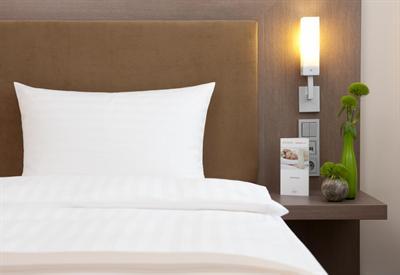 фото отеля Intercityhotel Hannover