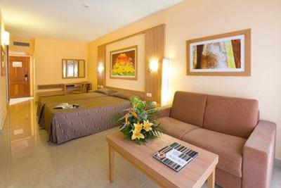 фото отеля Apartments Tur Palas Ibiza
