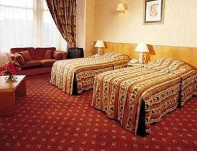 фото отеля Royal British Hotel