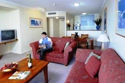 фото отеля Dockside Apartment Hotel