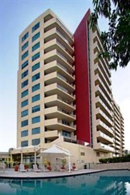 фото отеля Dockside Apartment Hotel