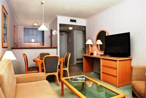 фото отеля Dockside Apartment Hotel