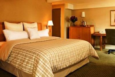 фото отеля Four Points by Sheraton Plainview Long Island
