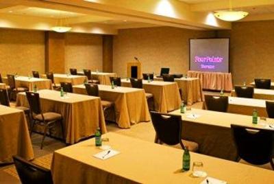 фото отеля Four Points by Sheraton Plainview Long Island