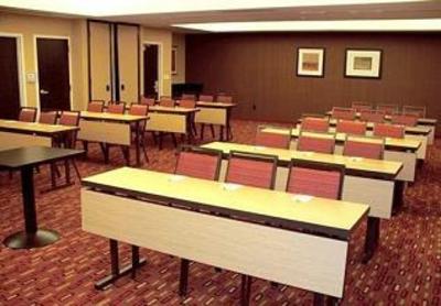 фото отеля Courtyard by Marriott DFW Airport South/Irving