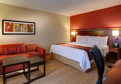 фото отеля Courtyard by Marriott DFW Airport South/Irving
