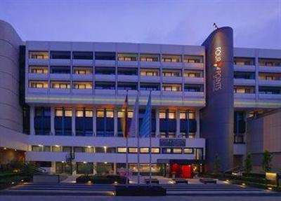 фото отеля Four Points by Sheraton Munchen Central
