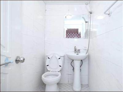 фото отеля Shinchon Hostel