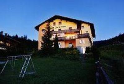 фото отеля Familienhotel Blumchen