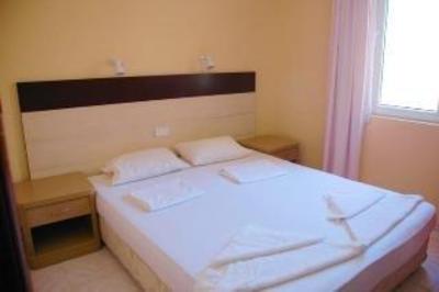фото отеля Mediterranean Garden Hotel