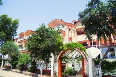 фото отеля Mediterranean Garden Hotel