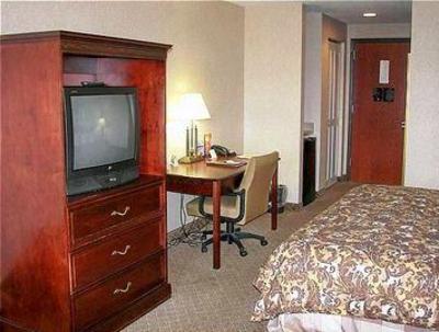 фото отеля Holiday Inn Poplar Bluff