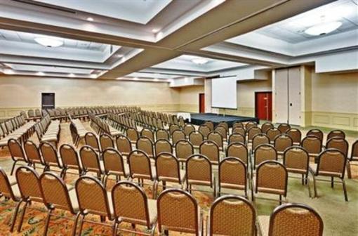 фото отеля Holiday Inn Poplar Bluff