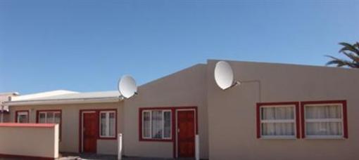 фото отеля Bay Self Catering Accommodation