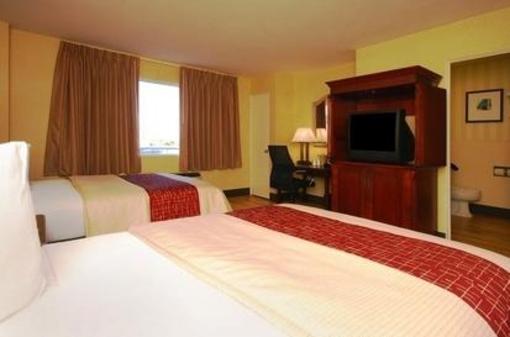 фото отеля Red Roof Inn San Diego Downtown